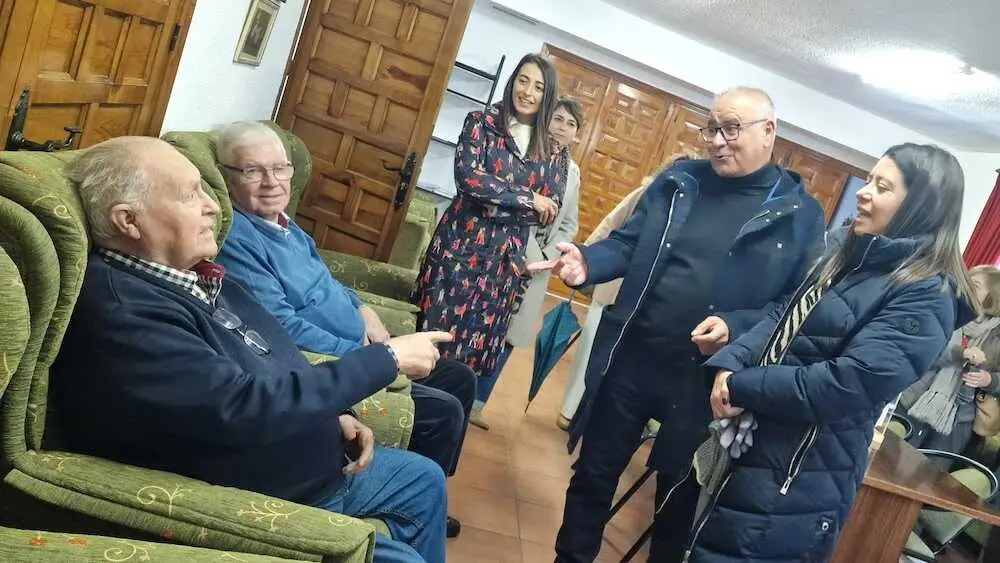 La consejera de Bienestar Social de Castilla-La Mancha, Bárbara García Torijano, ha visitado en Munera (Albacete) la nueva residencia de mayores que se construye en la localidad