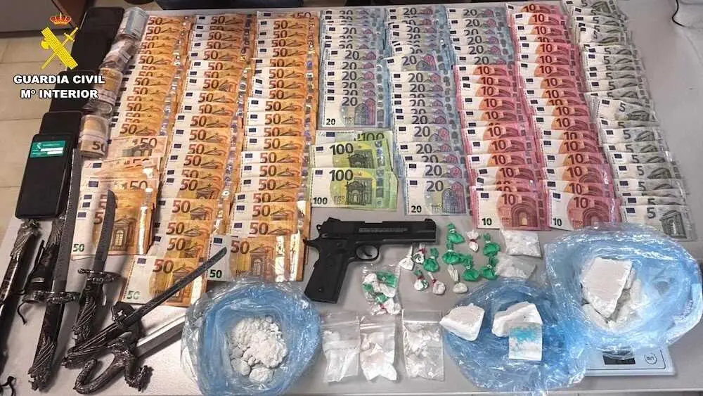 Desarticulados dos puntos de venta de drogas en Villarrobledo (Albacete) con ocho detenidos