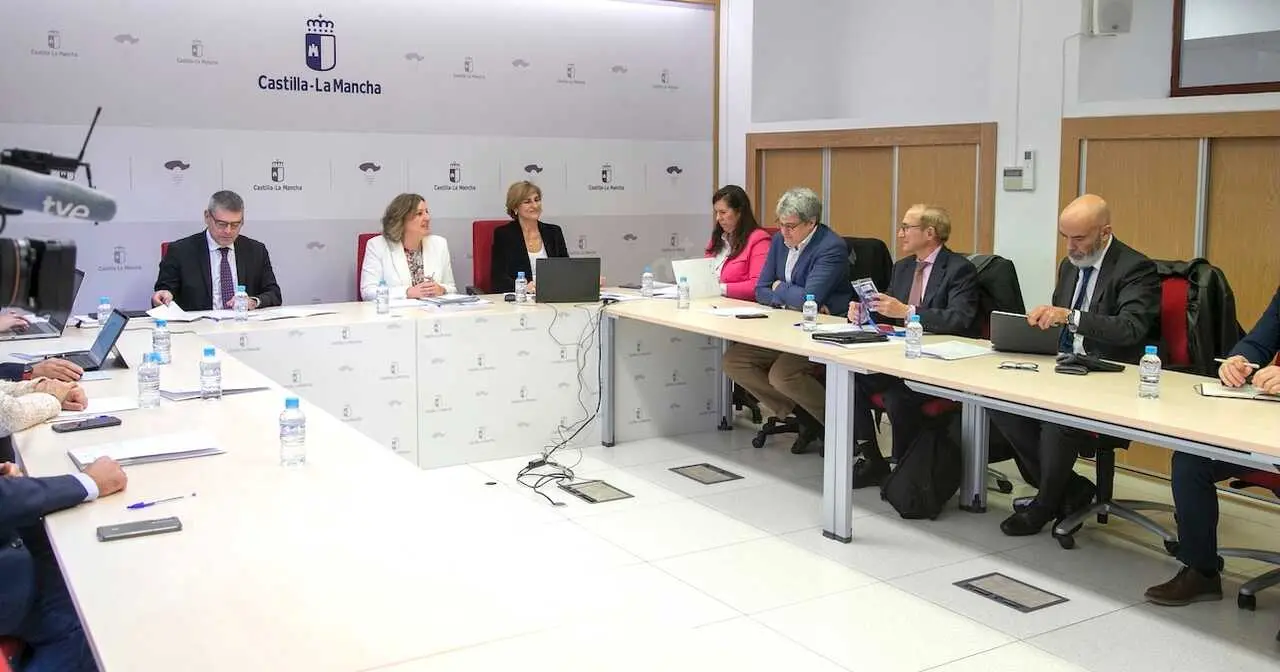 La consejera de Economía, Empresas y Empleo, Patricia Franco, preside el Consejo de Administración del Instituto de Promoción Exterior de Castilla-La Mancha, en la sede del IPEX