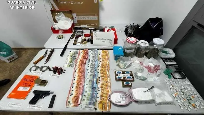 Desmantelan un punto de venta de drogas en Bolaños de Calatrava (Ciudad Real) con dos hombres detenidos