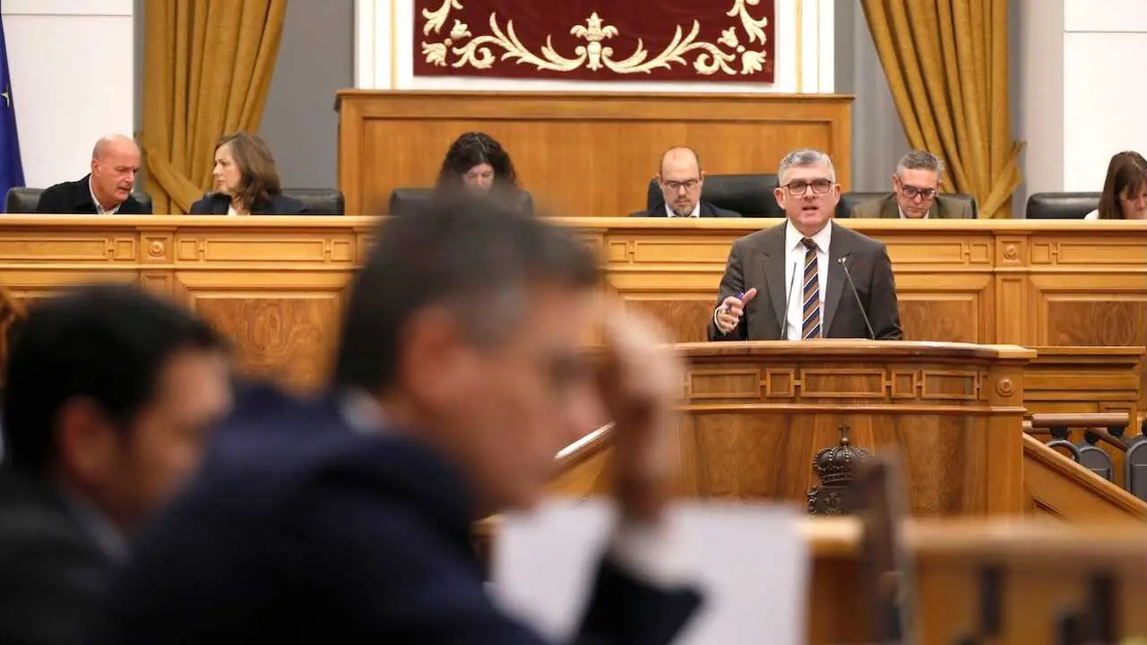 En la imagen un instante del Pleno de las Cortes de Castilla-La Mancha que ha aprobado este jueves la modificación del reglamento de la Cámara