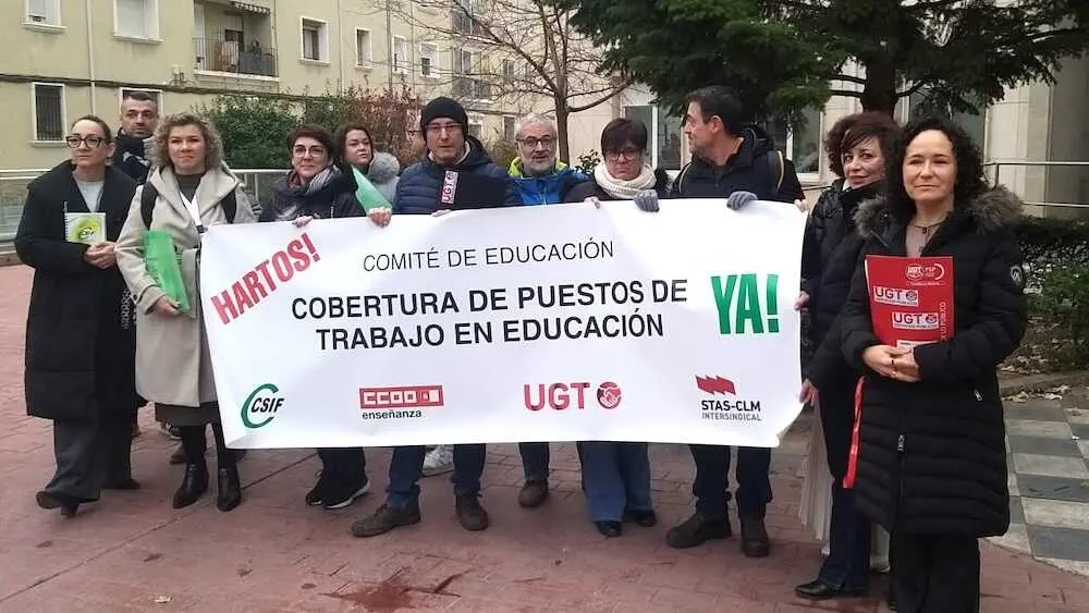 Denuncian sobrecarga de trabajo por falta de cobertura de vacantes en Educación