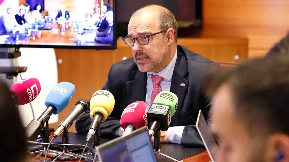 El presidente de las Cortes de Castilla-La Mancha, Pablo Bellido, durante la rueda de prensa que ha ofrecido para hacer balance del periodo de sesiones