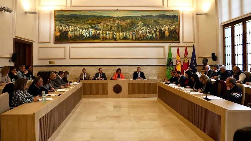 En la imagen un instante del Pleno de la Diputaci&oacute;n de Toledo celebrado este viernes