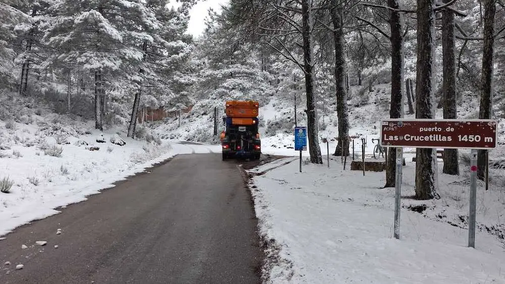 La Diputaci&oacute;n de Albacete mantiene activo el Plan de Vialidad Invernal por nieve, nevada, carreteras, quitanieves
