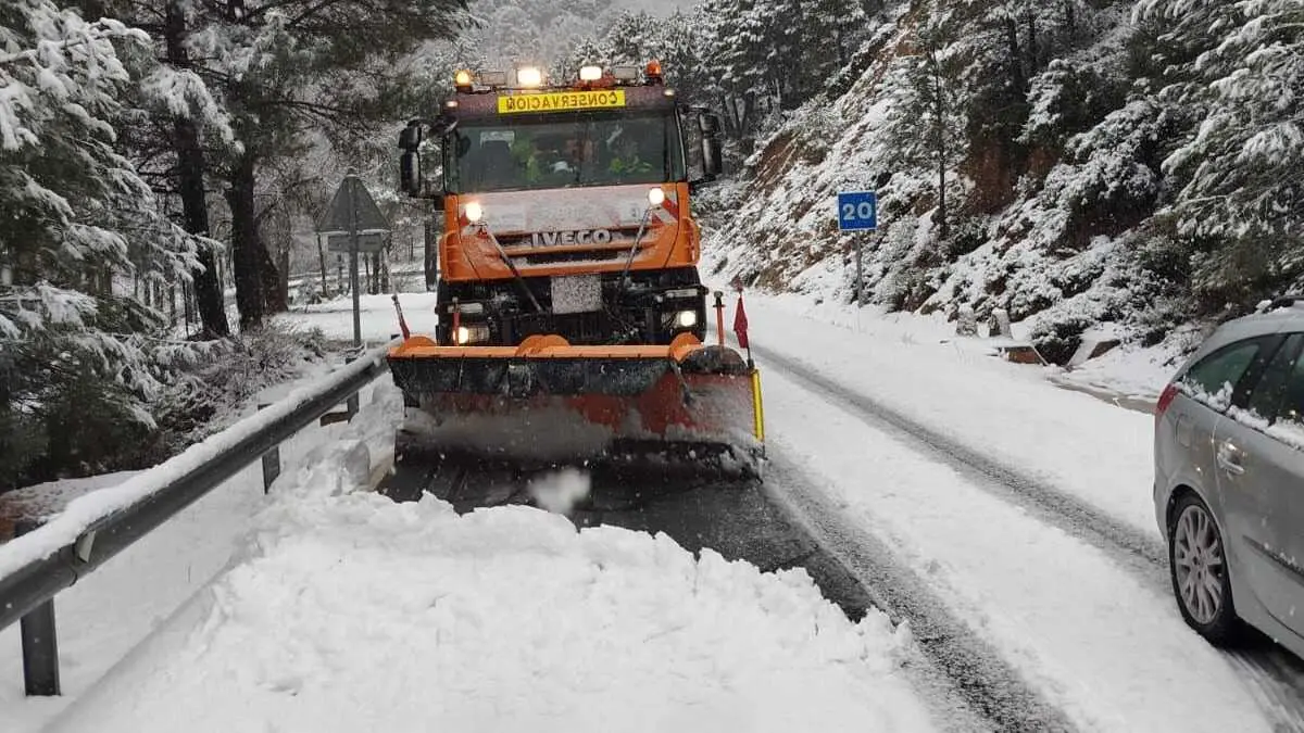 Todas las carreteras auton&oacute;micas de Albacete, abiertas pese al episodio de nieve, nevadas, quitanieves