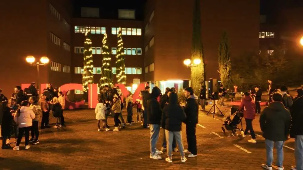 La UCLM felicita la Navidad 2025 con el villancico '40 a&ntilde;os cumpliendo sue&ntilde;os'