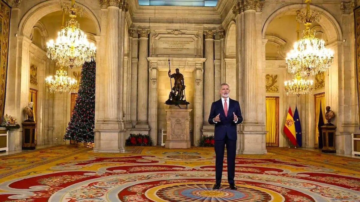 El rey Felipe VI durante su Mensaje de Navidad de este a&ntilde;o 2025 ofrecido desde el Palacio Real