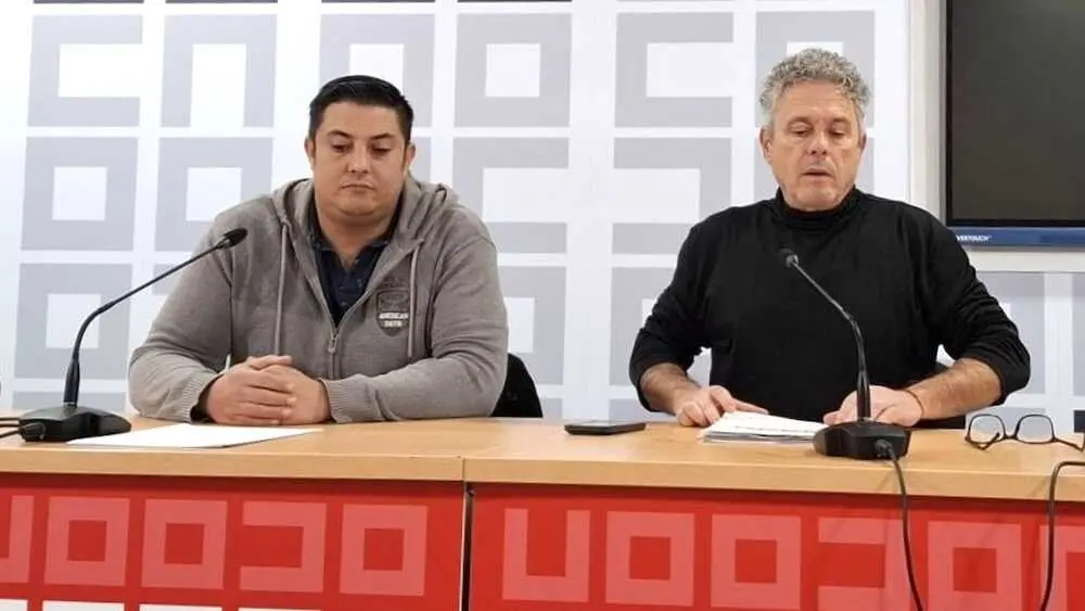 Roque Garc&iacute;a, asesor de H&aacute;bitat CCOO Albacete, y Pedro Jos&eacute; Serrano, delegado de CCOO en FCC Albacete