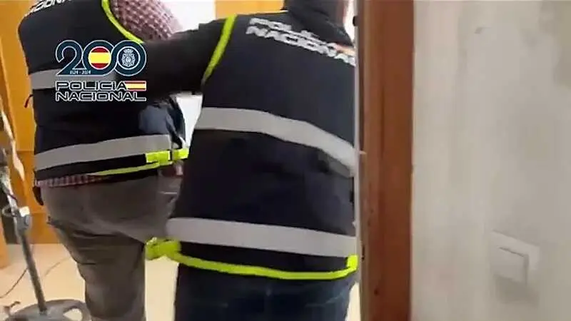 Cae una red que traficaba en redes con recetas de medicamentos falsificadas