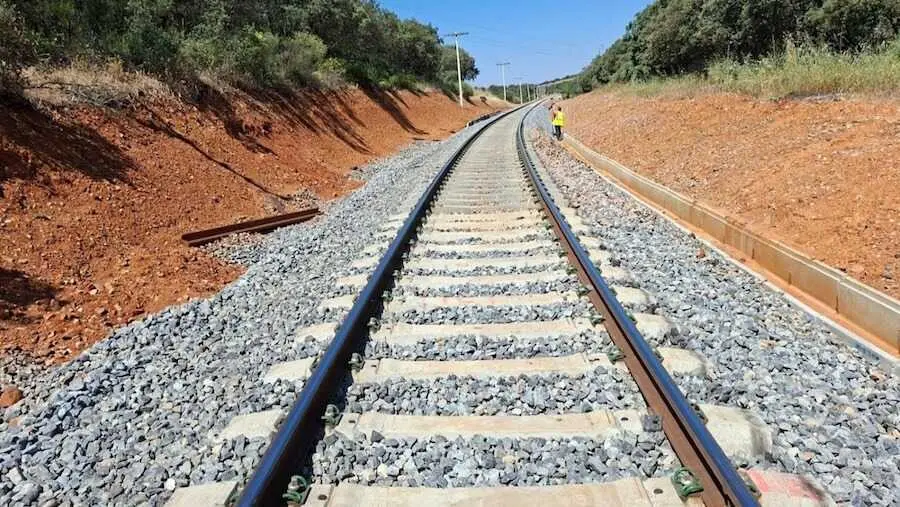 Adif ultima la renovaci&oacute;n del tramo Brazatortas-Guadalmez con una inversi&oacute;n de 83 millones