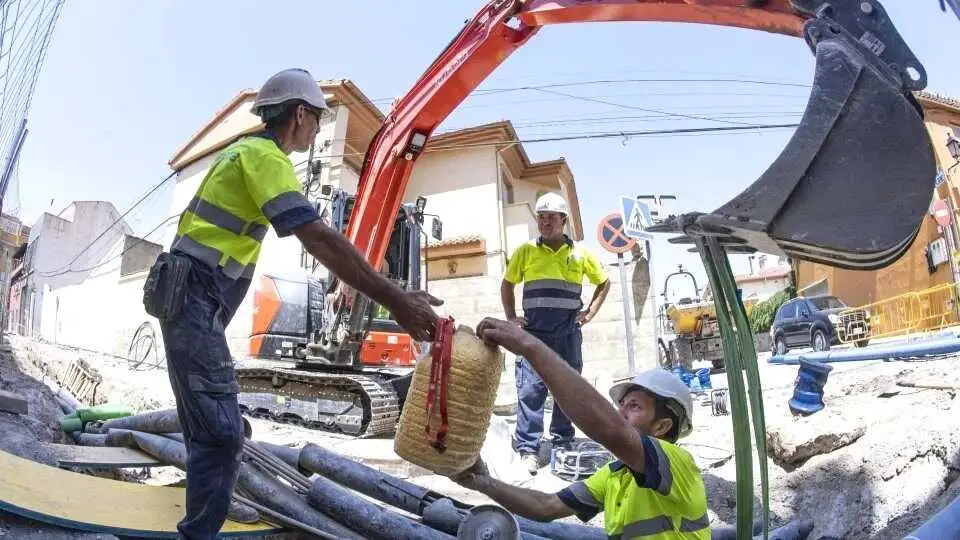 trabajadores, construcci&oacute;n, operarios, empleados, empleo, EPA, paro, alba&ntilde;iles, trabajo