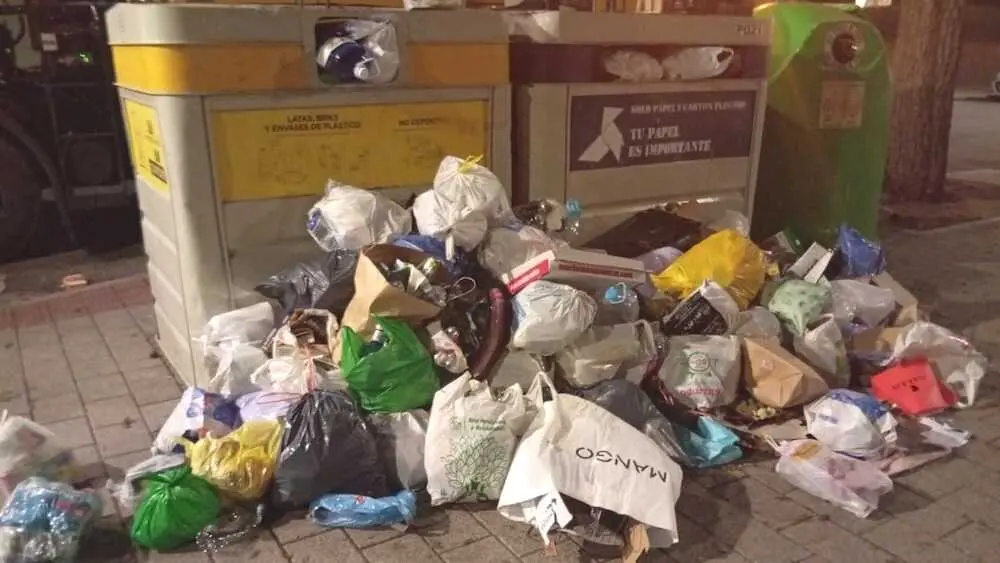 Contin&uacute;a la huelga en el servicio de recogida de envases en la provincia de Albacete