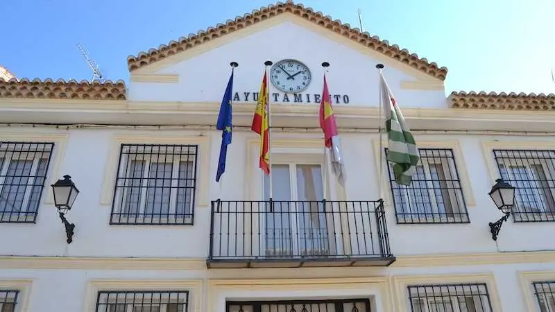 En la imagen de archivo el Ayuntamiento de Carrizosa (Ciudad Real)