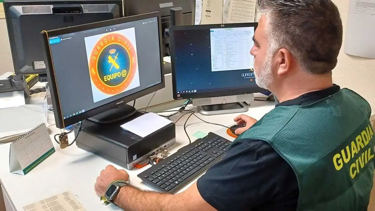 Recuperan m&aacute;s de 32.000 euros estafados con un ciberataque a dos empresas, Guardia Civil