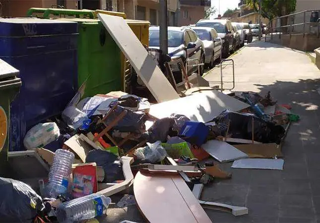 As&iacute; es como te estafan robando tus datos de la basura: ya hay cientos de v&iacute;ctimas