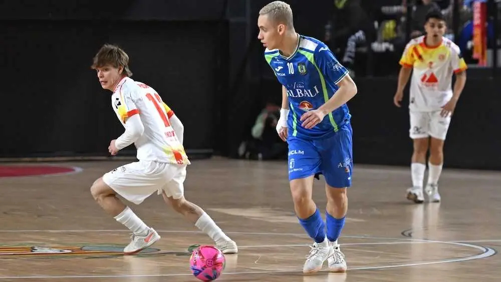 El Santa Coloma remonta en el tramo final y deja sin premio al Valdepe&ntilde;as (3-2)
