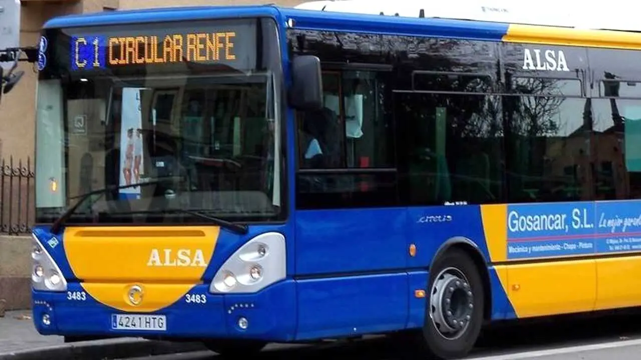 Un ciberataque deja inoperativo el sistema de recarga de los autobuses urbanos en Guadalajara, autob&uacute;s