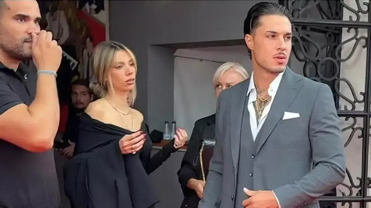 En la imagen de archivo Alejandra Rubio junto al padre de su hijo, Carlo Costanzia