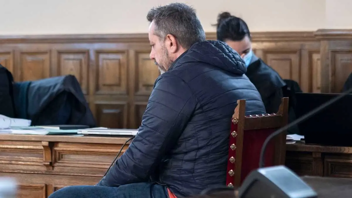 Juicio en la Audiencia Provincial de Cuenca contra un hombre acusado de asesinar a su expareja en la pedan&iacute;a conquense de Nohales, e intentar asesinar a la pareja de &eacute;sta en Cuenca, en abril de 2022 - EFE/&Aacute;lvaro del Olmo