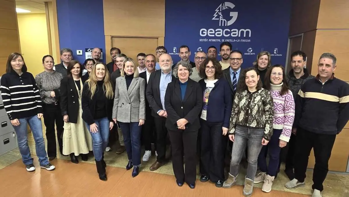 La consejera de Desarrollo Sostenible de Castilla-La Mancha, Mercedes G&oacute;mez, ha visitado la nueva sede de Geacam en Albacete