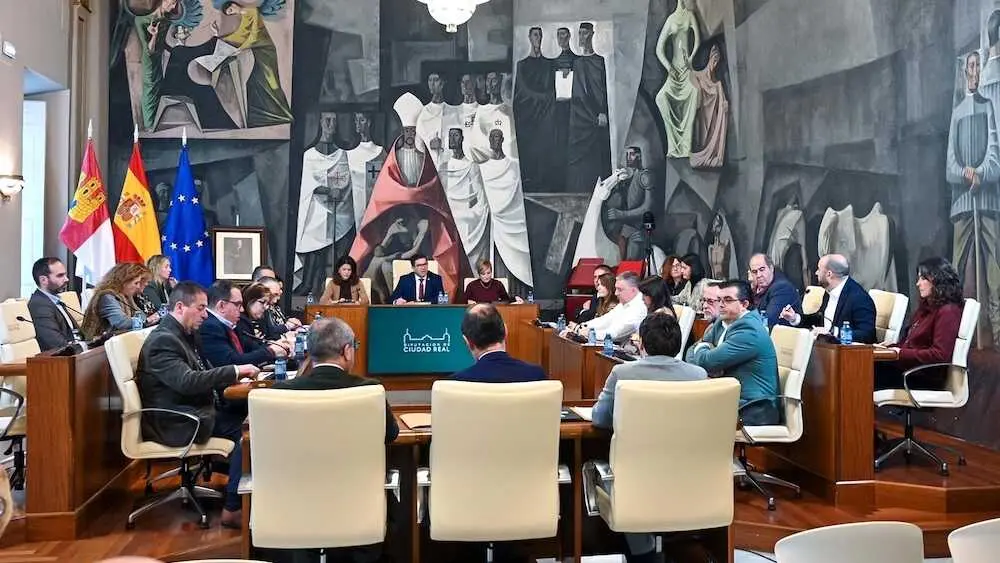 En la imagen un instante del Pleno de la Diputaci&oacute;n de Ciudad Real celebrado este viernes