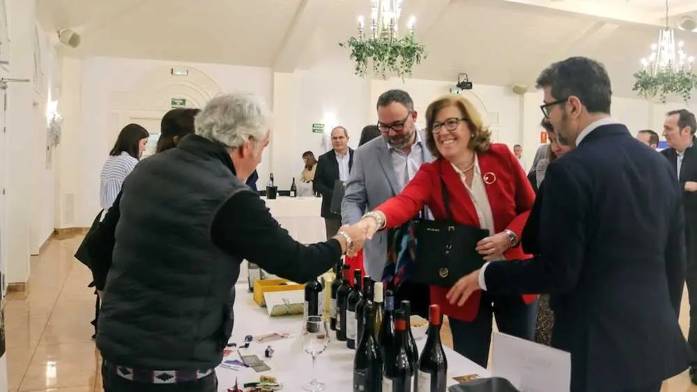 El vino de Castilla-La Mancha presume de calidad y exportaciones en el II Sal&oacute;n de los 100