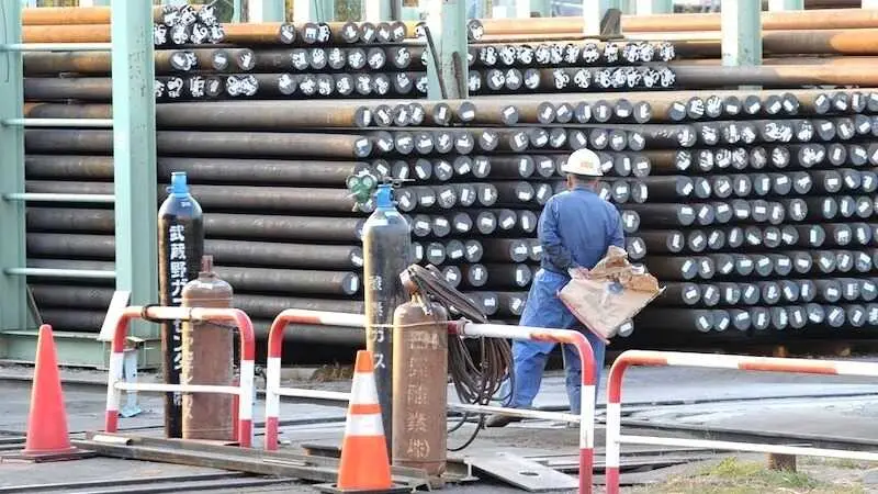 Un pe&oacute;n del metal en Guip&uacute;zcoa gana m&aacute;s que un ingeniero del sector en Cuenca, trabajador, industria, ingeniero, obrero, empleo,