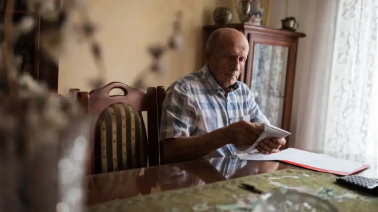 La nueva estafa que pone a jubilados en el punto de mira: as&iacute; es la carta que enga&ntilde;a, jubilado, pensiones, pensionista