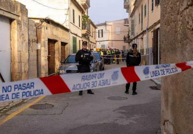 derrumbe, Polic&iacute;a Nacional, cad&aacute;ver, crimen, violencia, reyerta