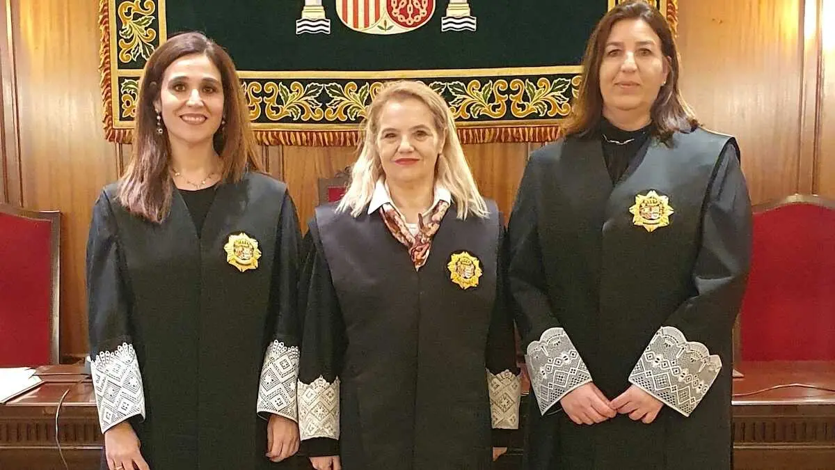 Dos nuevas magistradas con destino en &oacute;rganos judiciales de la provincia de Toledo han realizado su juramento este lunes en el sal&oacute;n de plenos del Tribunal Superior de Justicia de Castilla-La Mancha (TSJCLM) en Albacete.
