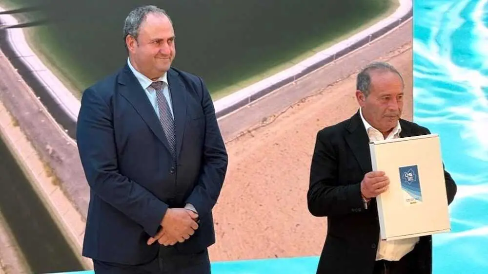 El consejero de Agricultura, Ganader&iacute;a y Desarrollo Rural, Juli&aacute;n Mart&iacute;nez Liz&aacute;n, en el acto de celebraci&oacute;n del centenario de la Confederaci&oacute;n Hidrogr&aacute;fica del Segura (CHS)