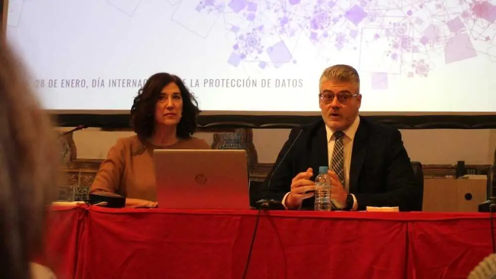 El director de la Oficina del Dato de Castilla-La Mancha, Christian Cobas, durante la celebraci&oacute;n de la jornada &lsquo;Protecci&oacute;n de Datos: conectando referentes. Impulsando confianza&rsquo; celebrada esta semana en Toledo