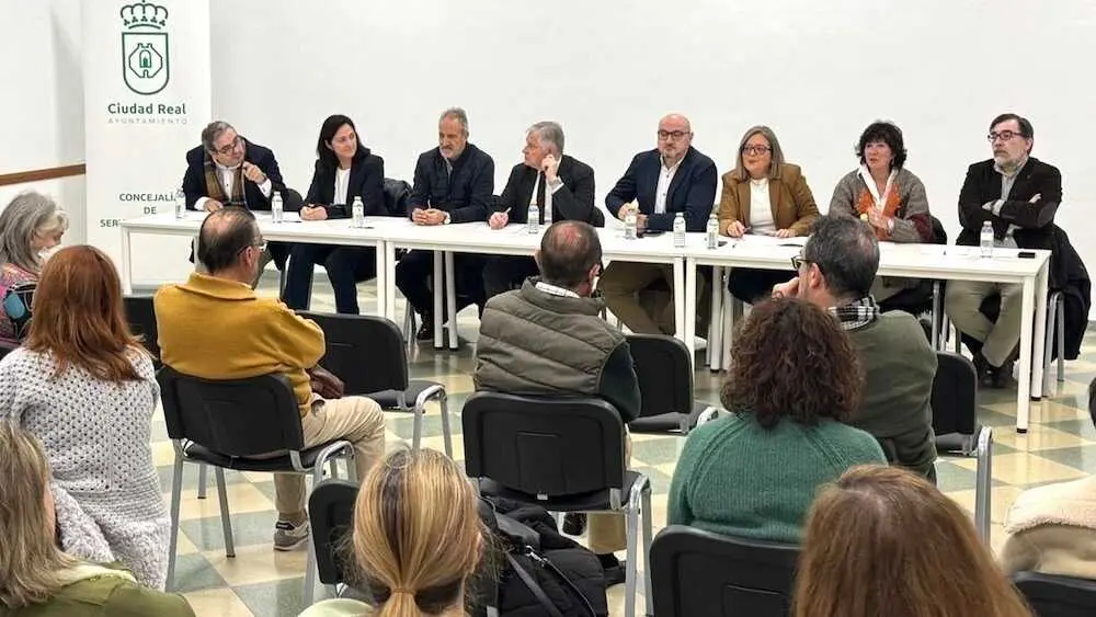Piden a la Fiscal&iacute;a frenar el congreso en Ciudad Real que vincula vacunas y autismo