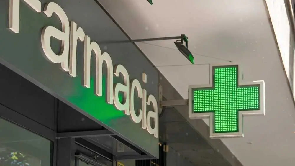 Dos farmacias de Guadalajara sufren robos con arma blanca en pleno mediod&iacute;a, farmacia