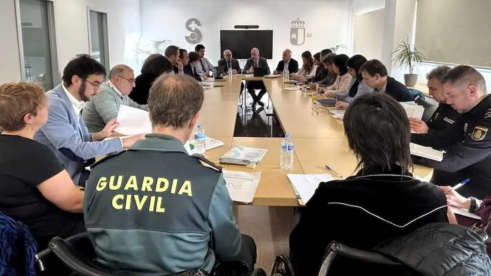 El director general de Recursos Humanos y Transformaci&oacute;n del SESCAM, &Iacute;&ntilde;igo Cort&aacute;zar, ha presidido el Observatorio Provincial de la Violencia en el &aacute;mbito sanitario de la provincia de Ciudad Real