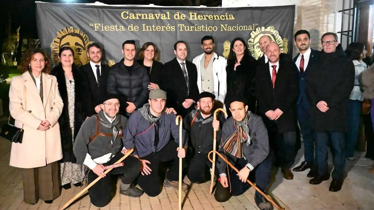 La consejera de Econom&iacute;a, Empresas y Empleo, Patricia Franco, asiste a la Gala Inaugural del Carnaval de Herencia, declarado de Inter&eacute;s Tur&iacute;stico Nacional, y a la entrega de los Perl&eacute;s de Honor, en el Palacio del Carnaval.