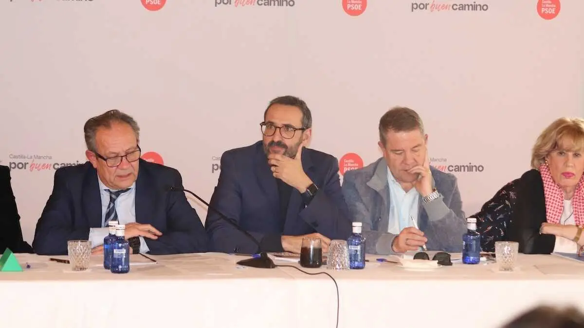 Reuni&oacute;n de la Comisi&oacute;n Ejecutiva Regional del PSOE de Castilla-La Mancha, presidida por su secretario general, Emiliano Garc&iacute;a-Page