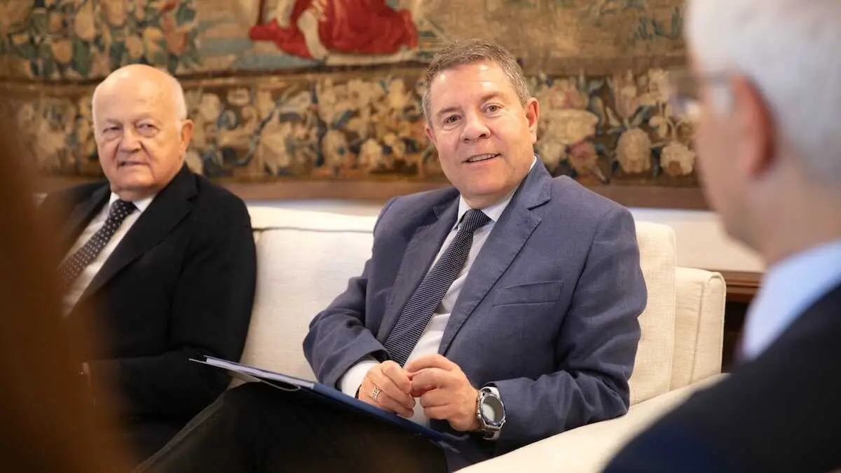 El presidente regional, Emiliano Garc&iacute;a-Page, este viernes en el Palacio de Fuensalida, durante un encuentro con miembros de la Asociaci&oacute;n de Empresa Familiar de Castilla-La Mancha.