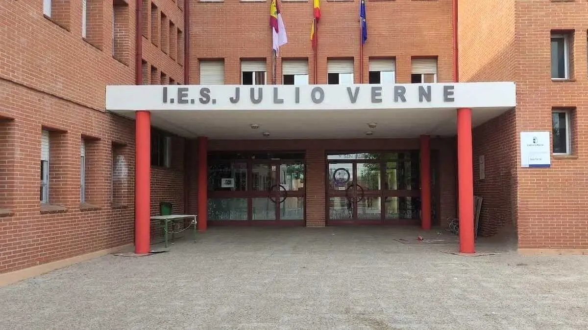 En la imagen de archivo el I.E.S. Julio Verne de la localidad de Bargas (Toledo)