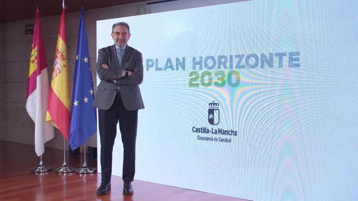 El consejero de Sanidad de Castilla-La Mancha, Jes&uacute;s Fern&aacute;ndez Sanz, durante la presentaci&oacute;n del plan
