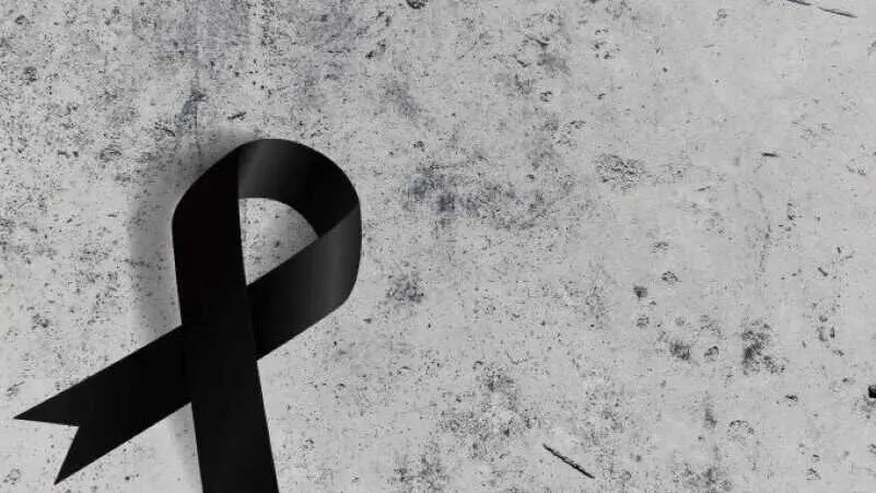 luto, cresp&oacute;n, funeral, entierro, muerte, cad&aacute;ver, accidente,&nbsp;