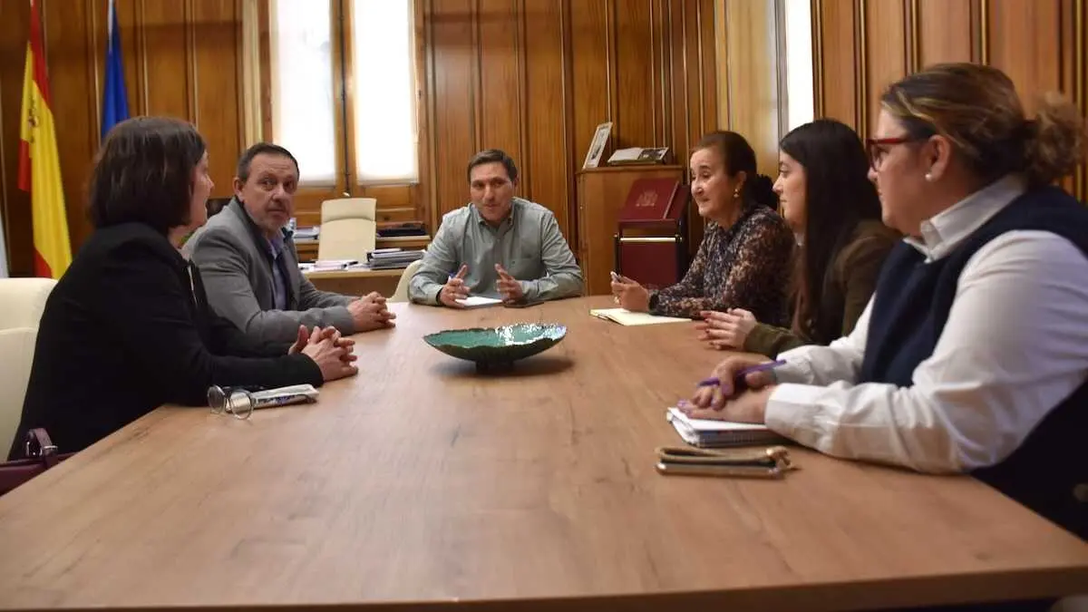 La Diputaci&oacute;n de Cuenca destina 100.000 euros para que farmac&eacute;uticos hagan los pastilleros de pacientes mayores polimedicados