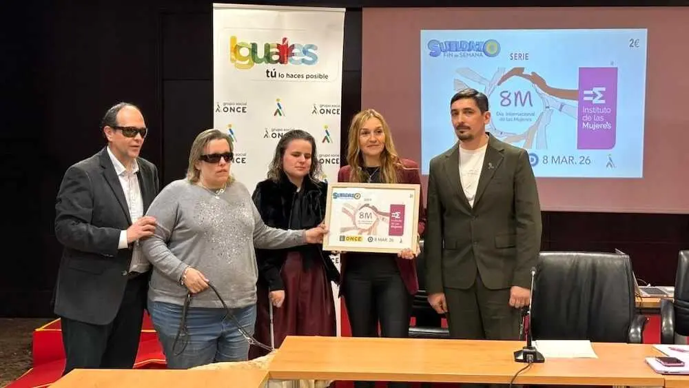 La ONCE lanza 5,5 millones de cupones por la igualdad del 8M