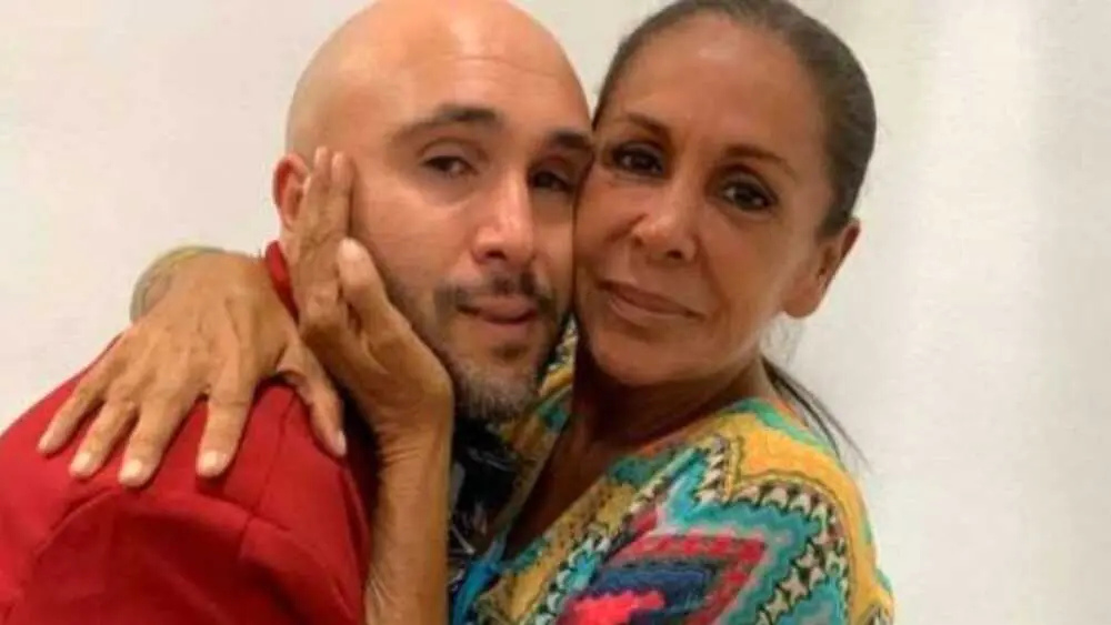 En la imagen de archivo Isabel Pantoja junto a su hijo Kiko Rivera