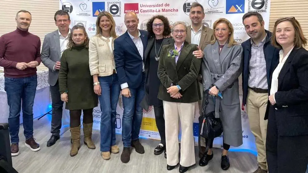 Los IES Zobel y Herv&aacute;s, ejemplo regional en humanizaci&oacute;n sanitaria