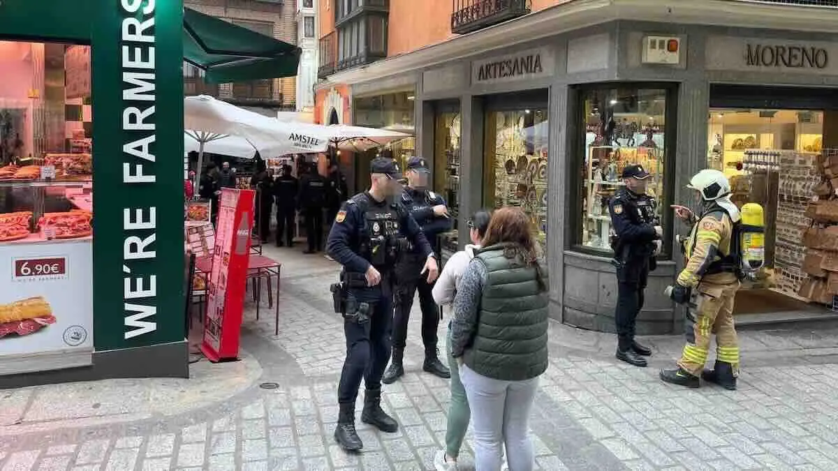 Incendio en un bloque de la calle Sierpe de Toledo por una estufa - EP