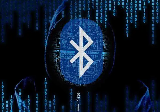 Te infectan el m&oacute;vil sin tocarlo: as&iacute; funciona la estafa del Bluetooth que crece