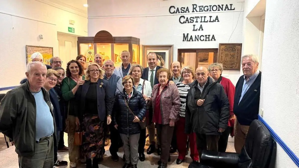 La Junta destaca el papel de las casas regionales como embajadoras