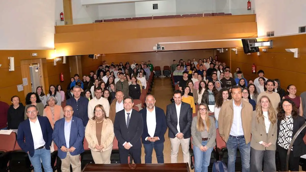 Estudiantes de Educaci&oacute;n de la UCLM volver&aacute;n a Tinduf en la vig&eacute;sima edici&oacute;n de un proyecto solidario &uacute;nico en Espa&ntilde;a